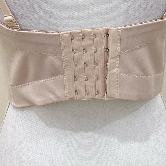 Pearl encrusted corset bustier blush nude like new size medium - Picture 8 of 9